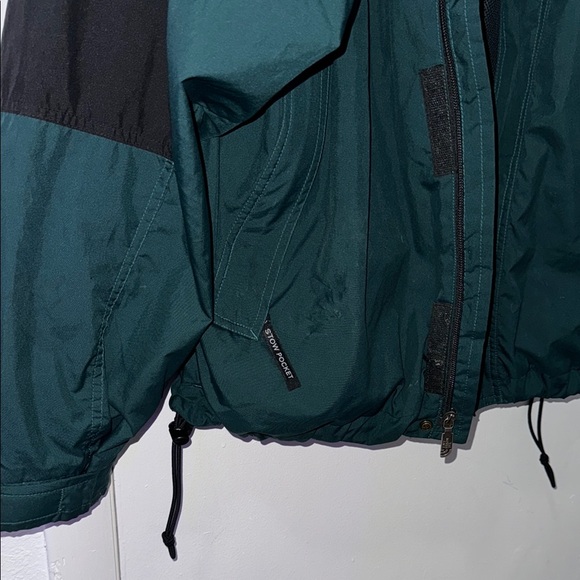 The North Face Black and Green Performance Jacket - Picture 3 of 8